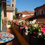 Palazzina Storica Al Mare, *
