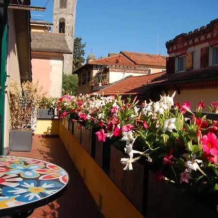 Palazzina Storica Al Mare, *